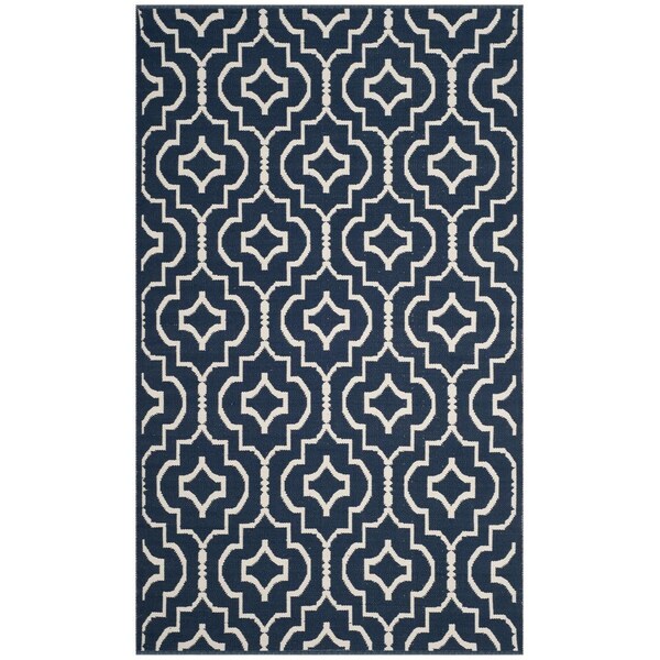 Safavieh Montauk Hand Woven Medium Rectangular Area Rug, Navy and Ivory - 4 x 6 ft. MTK722H-4 - main